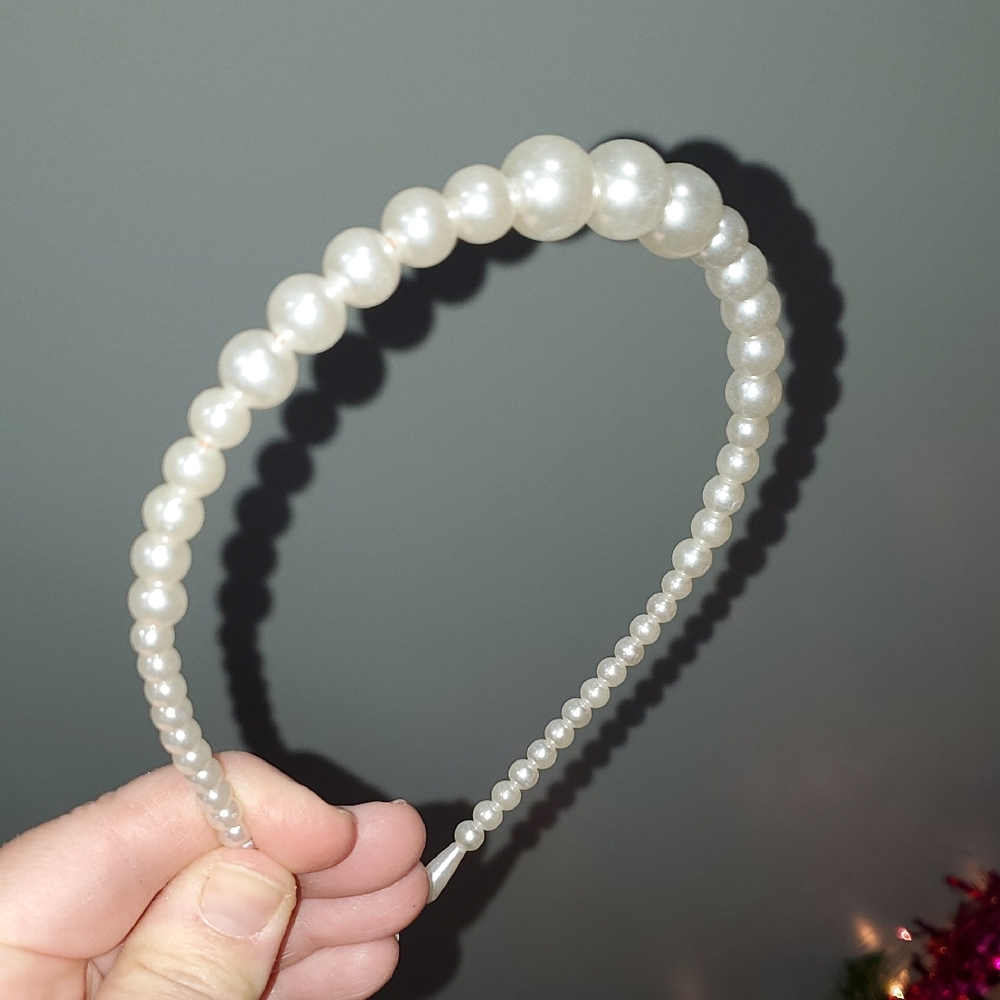 New handmade boutique sized pearl flexible headband